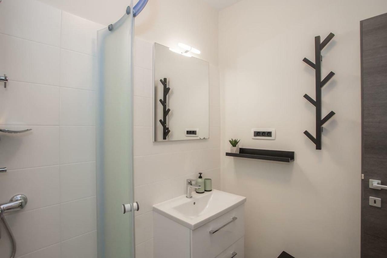 Caprice Studio Apartment Porec Luaran gambar