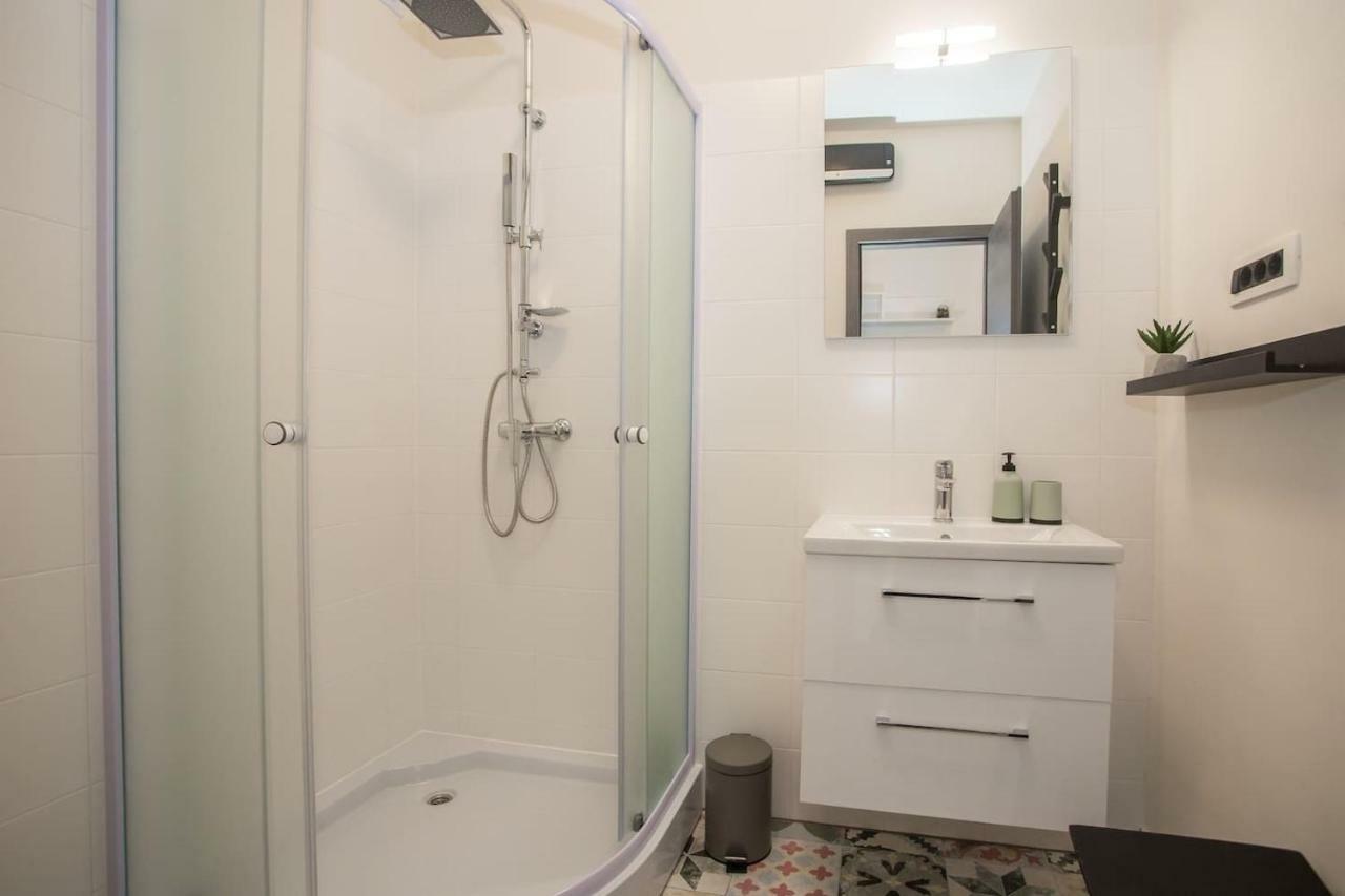 Caprice Studio Apartment Porec Luaran gambar